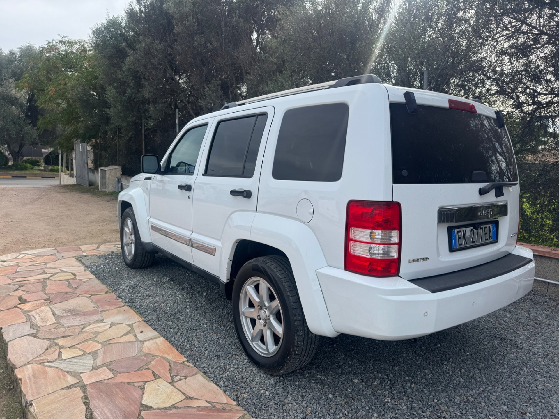 JEEP Cherokee 3a serie  Cherokee 2.8 CRD DPF Overland Auto 147kw