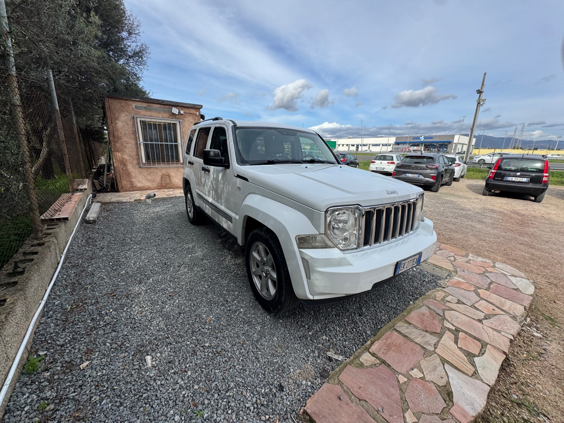 JEEP Cherokee 3a serie  Cherokee 2.8 CRD DPF Overland Auto 147kw