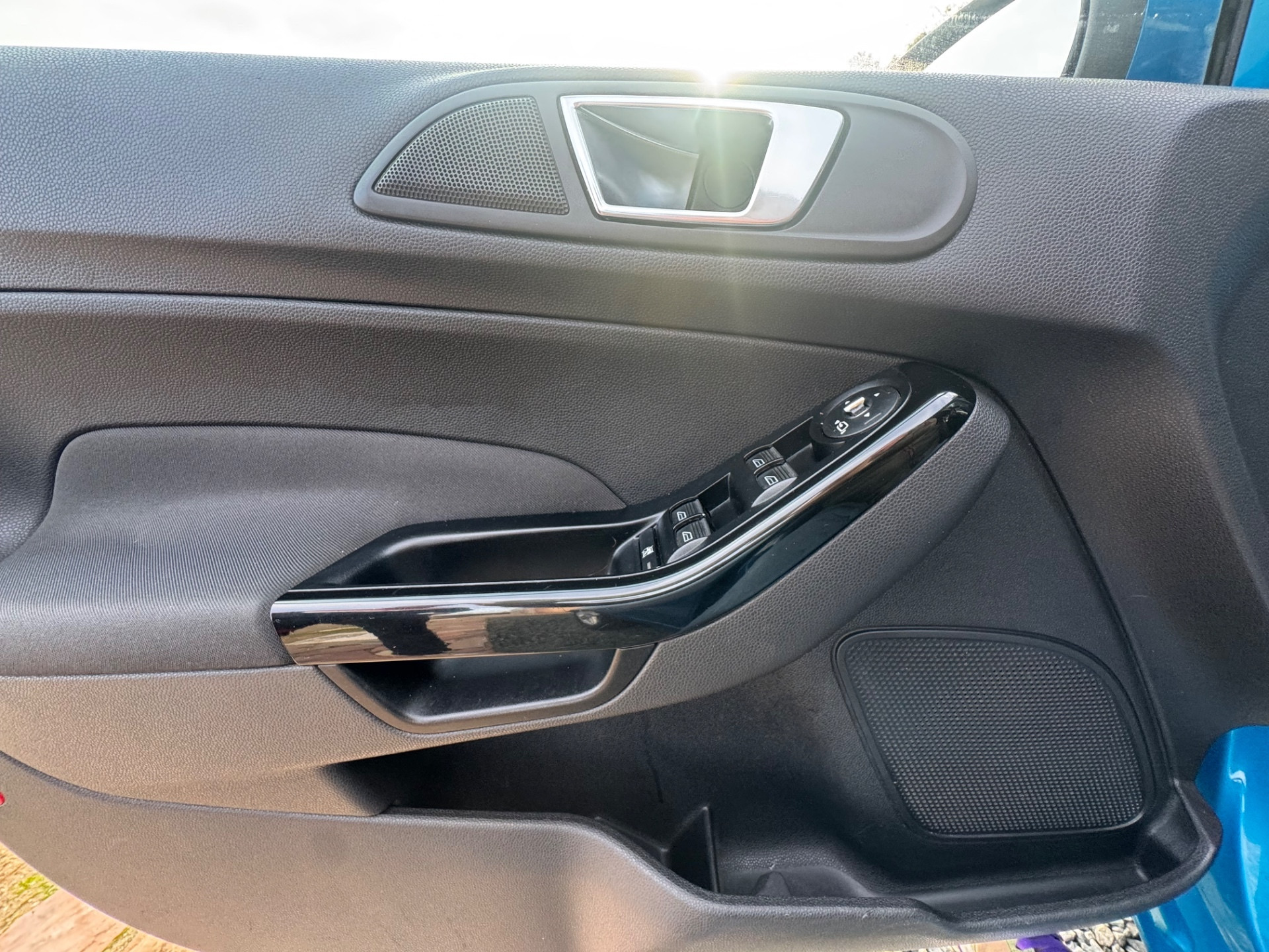 Ford Fiesta 1.5 TDCi 75CV 5 porte Titanium