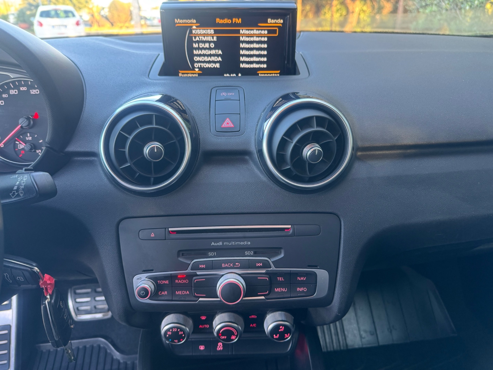 Audi A1 SPB 1.4 TDI ultra S tronic Metal plus