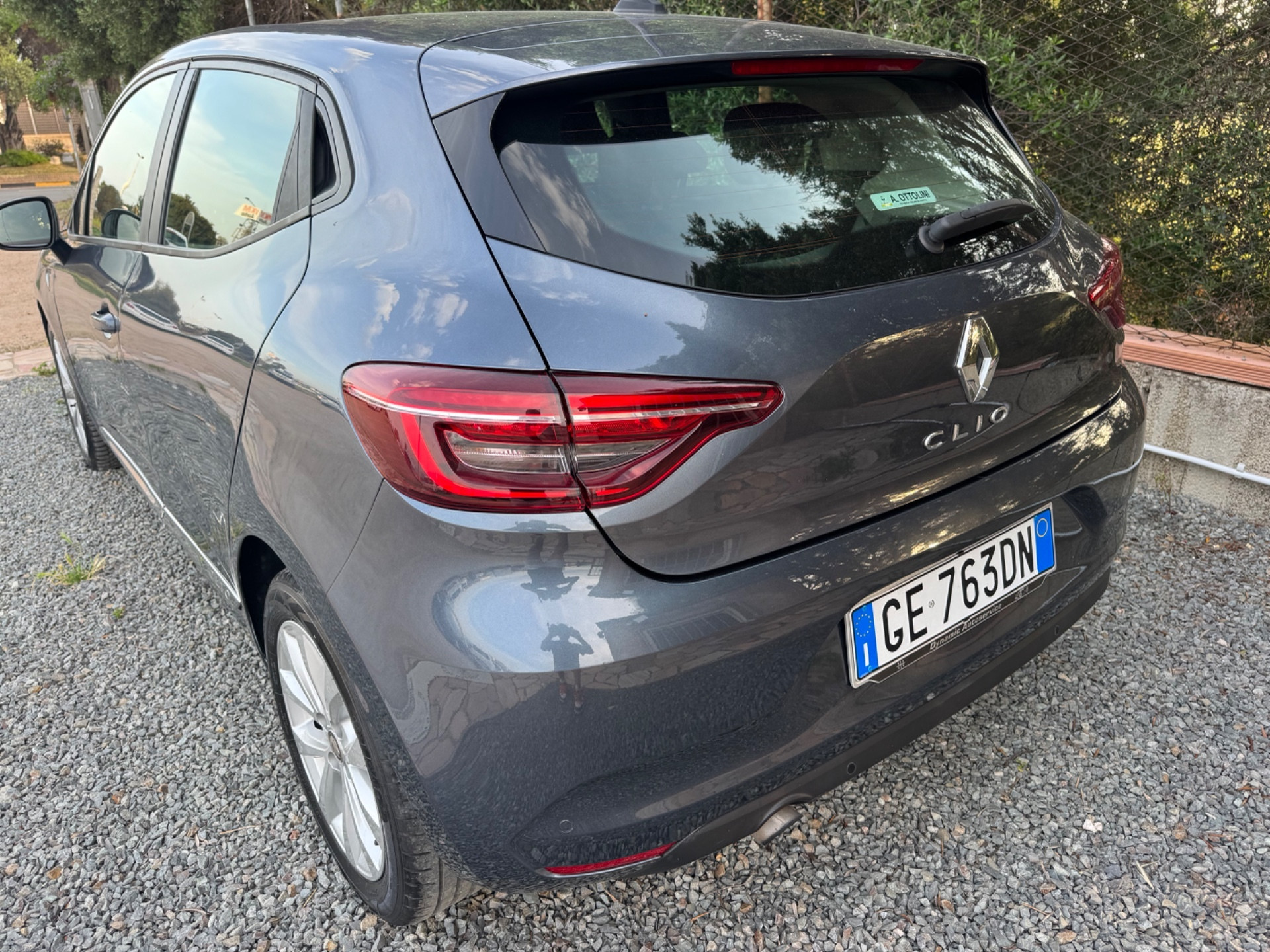 Renault Clio TCe 100 CV 5 porte Intens