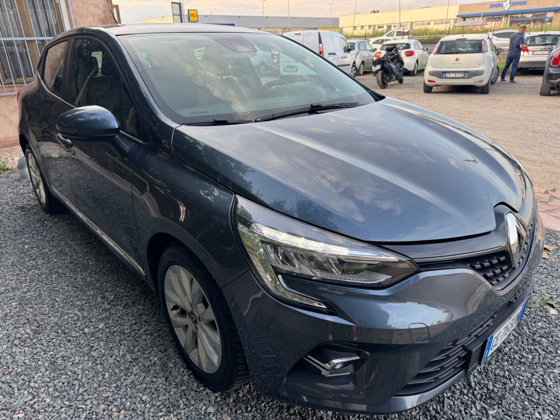Renault Clio TCe 100 CV 5 porte Intens