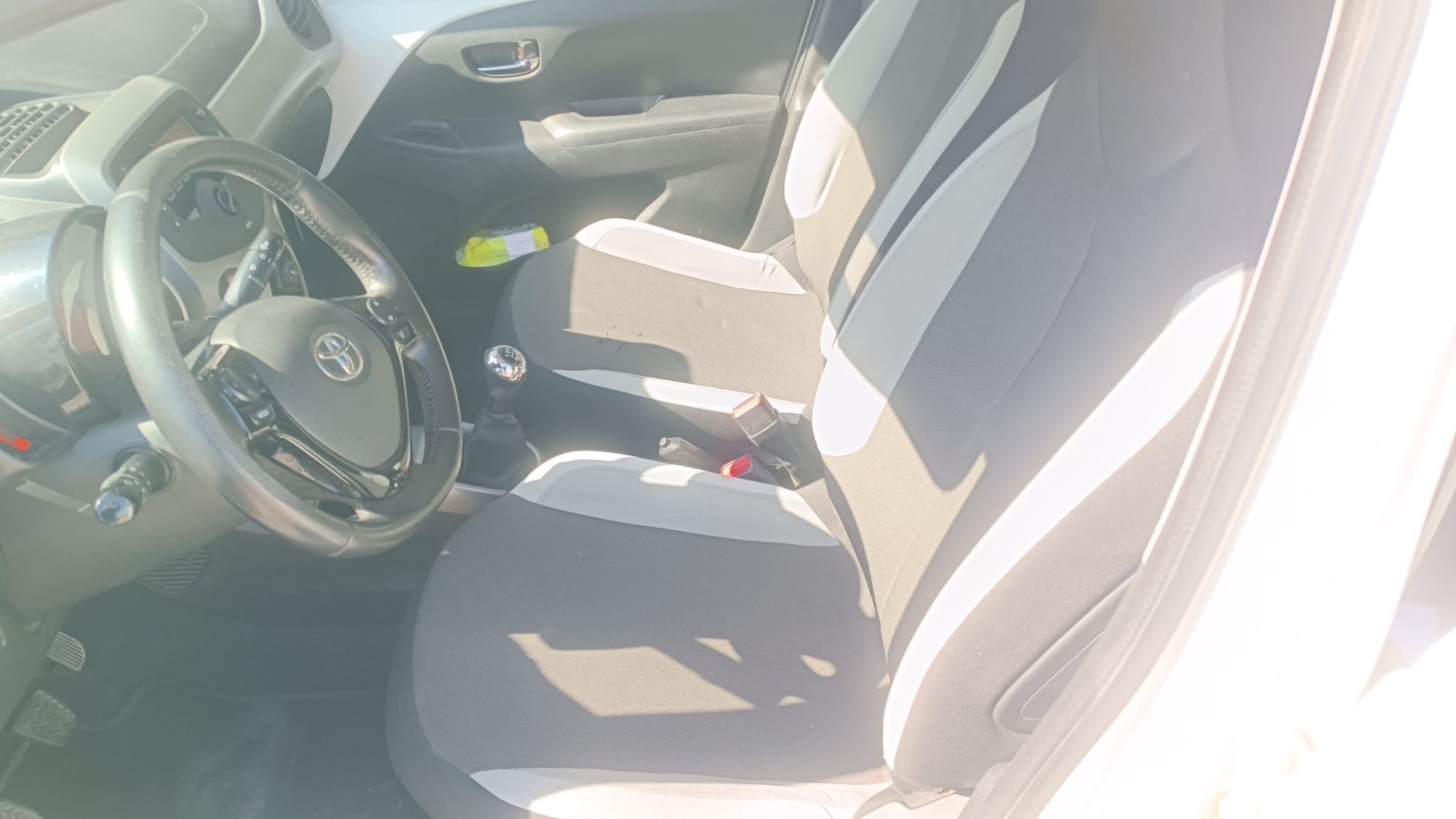 Toyota Aygo 1.0 VVT-i 69 CV 5 porte x-black TSS