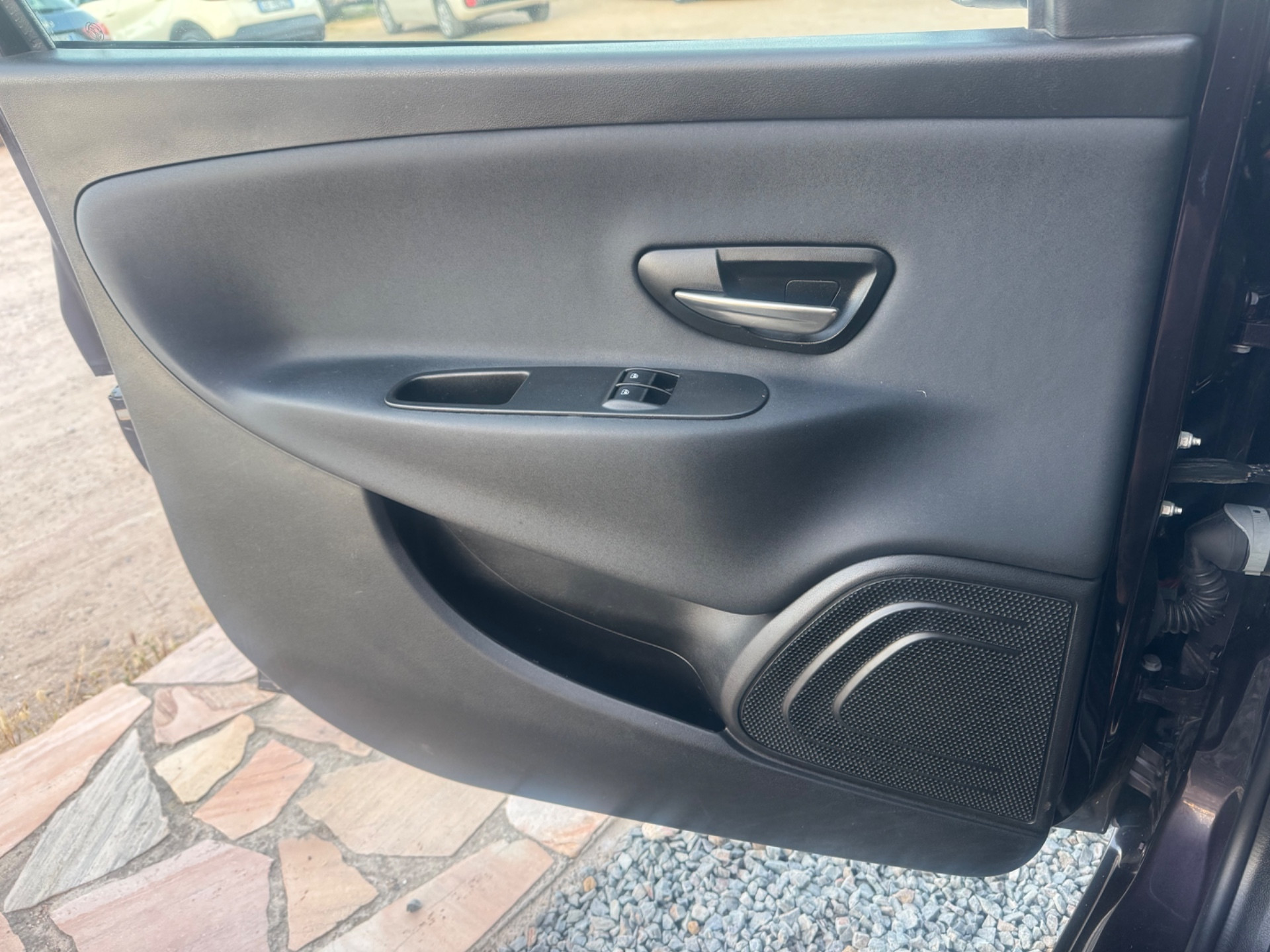 Lancia Ypsilon 1.2 69 CV 5 porte S&S Platinum