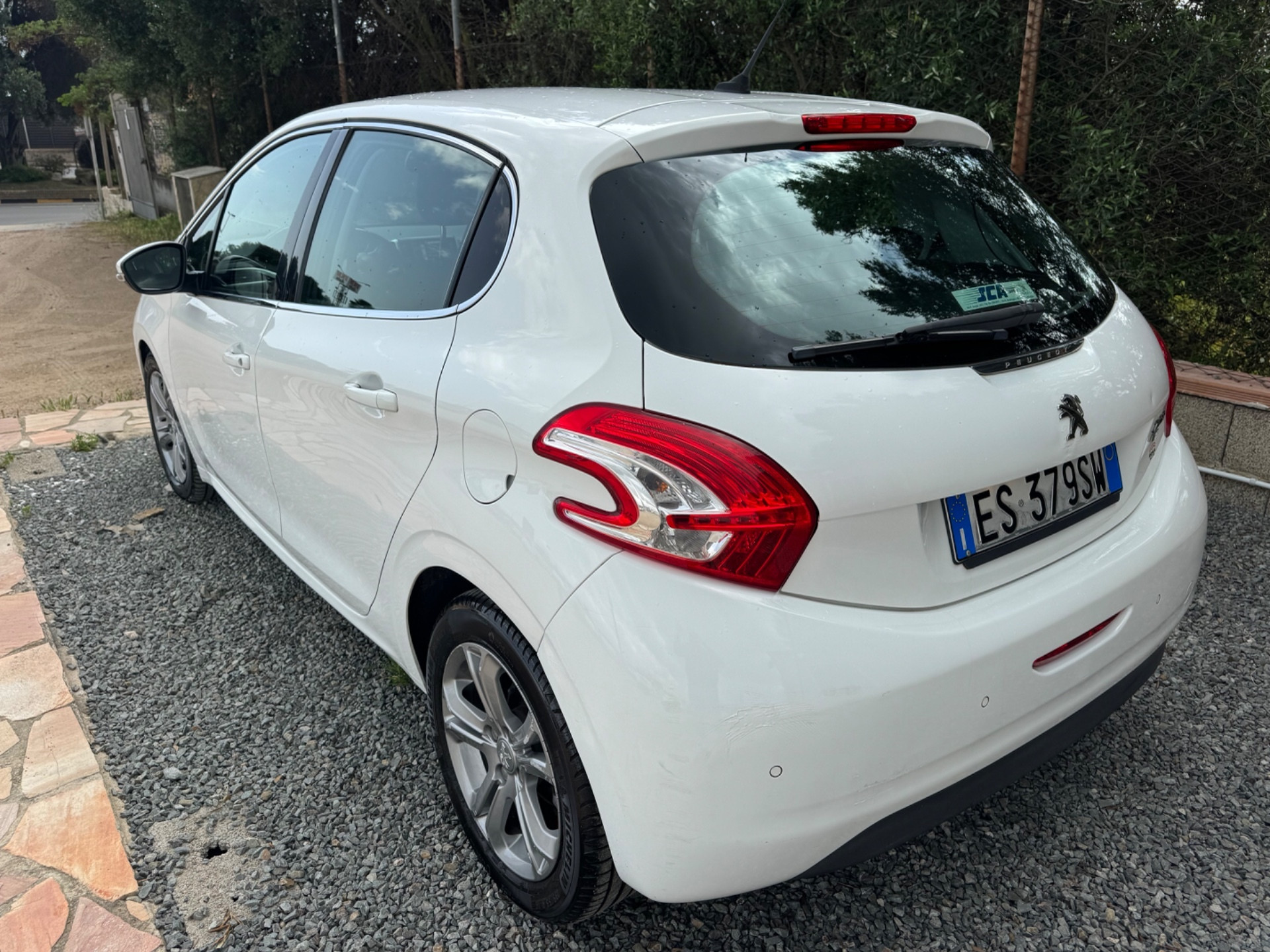 Peugeot 208 1.6 e-HDi 92 CV Stop&Start 5 porte All
