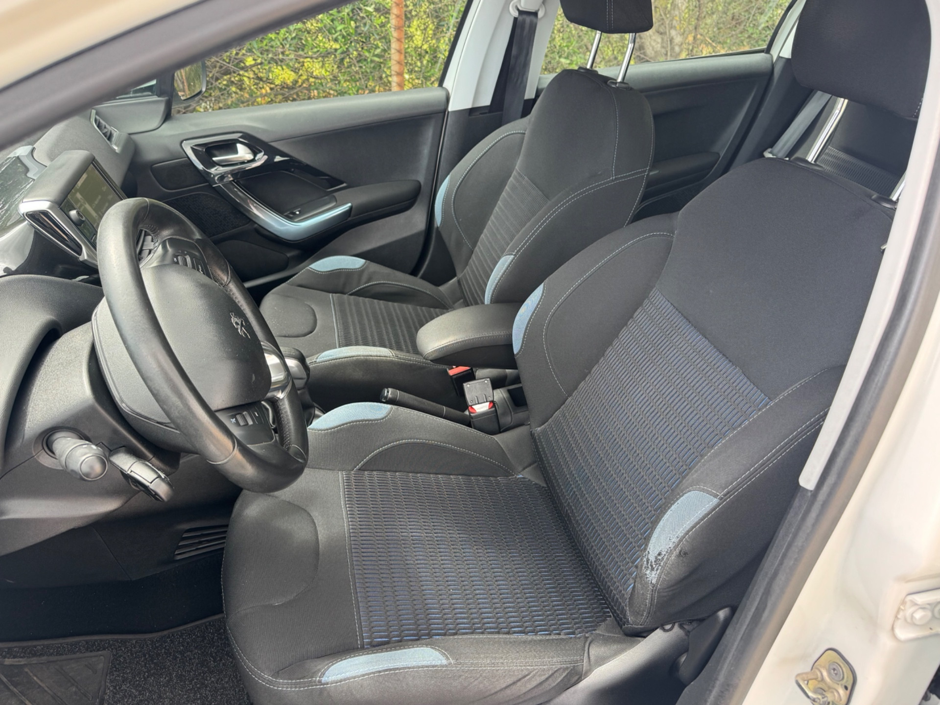 Peugeot 208 1.6 e-HDi 92 CV Stop&Start 5 porte All