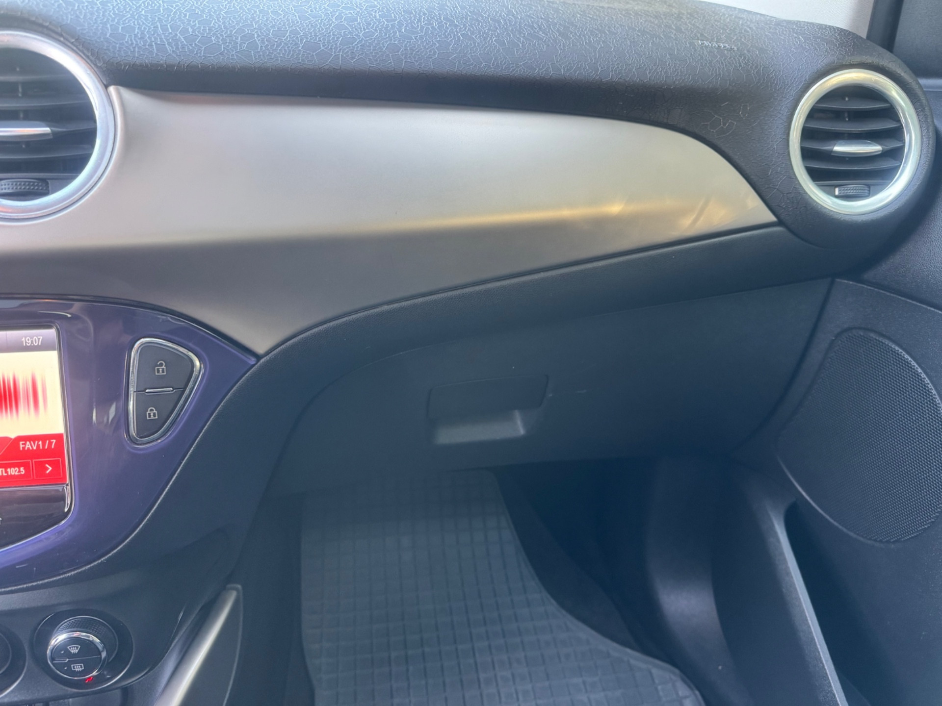 Opel Adam 1.2 70 CV