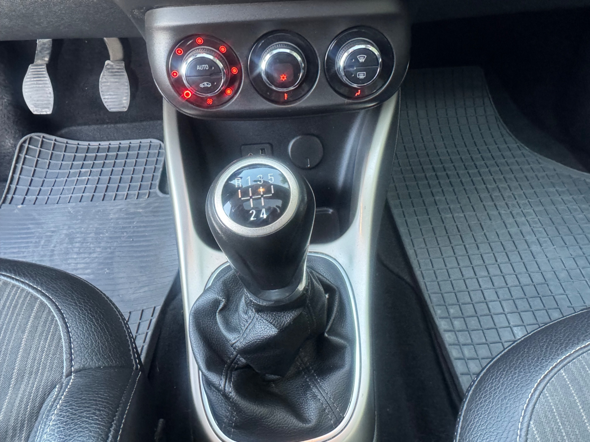 Opel Adam 1.2 70 CV