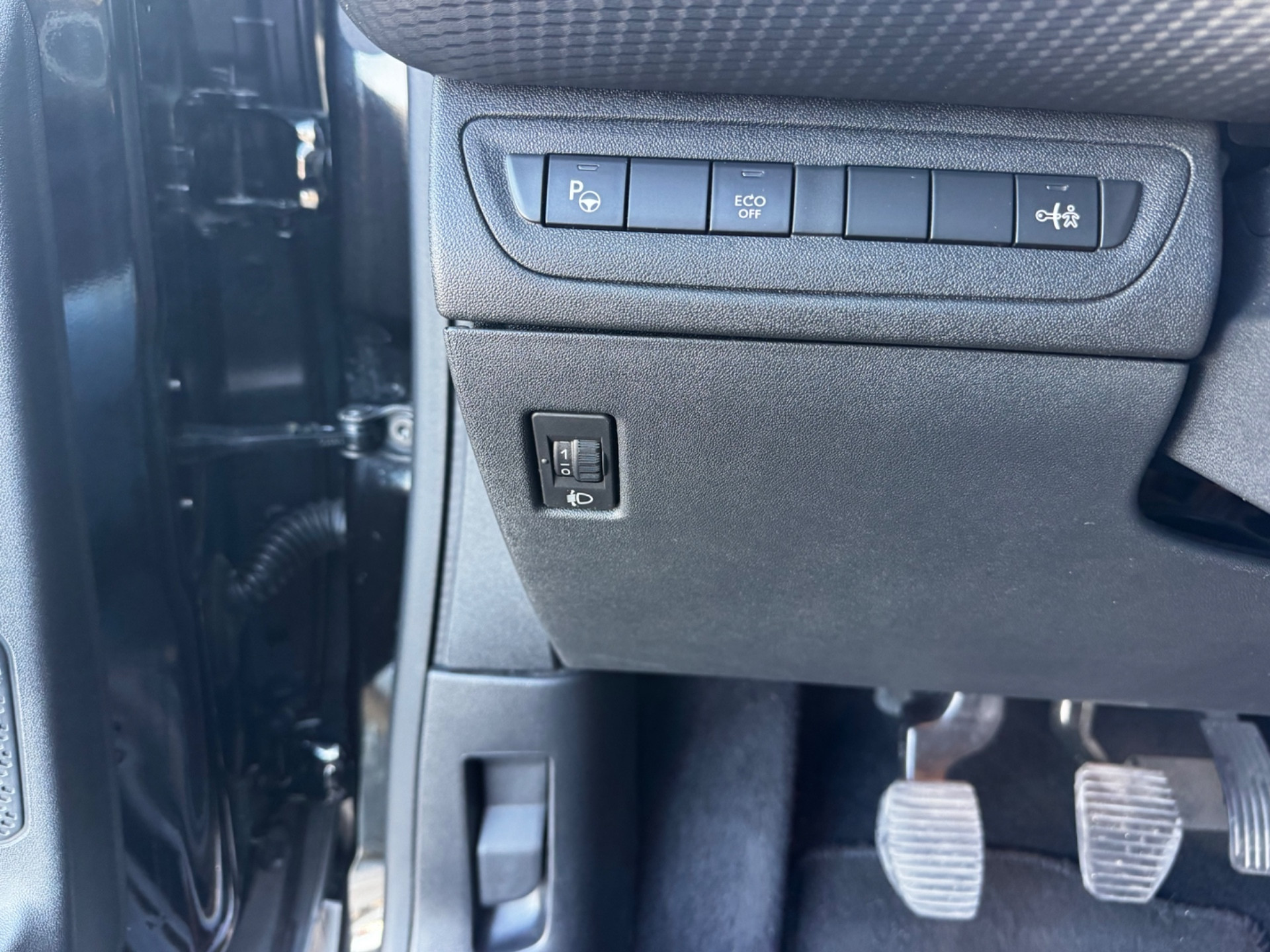 Peugeot 2008 1.6 e-HDi 115 CV Stop&Start Allure