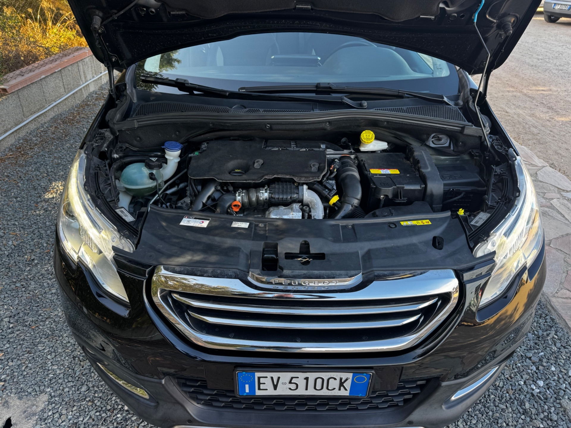 Peugeot 2008 1.6 e-HDi 115 CV Stop&Start Allure